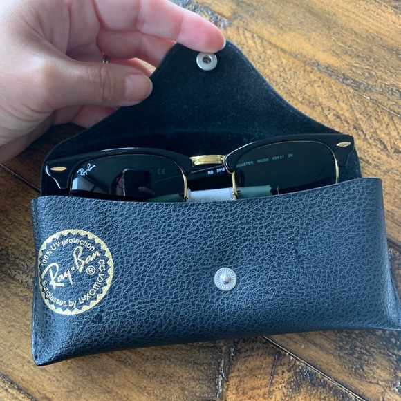 Ray Ban Clubmaster Classic Sunglasses. - Picture 3 of 6